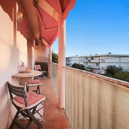 Apartment Lumineux Avec Balcon Saint-raphael *