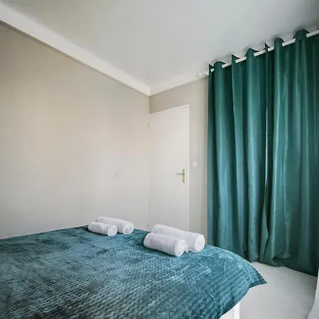 Lumineux Avec Balcon Saint-raphael Apartment *