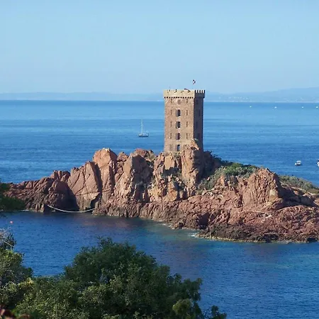 Apartment Lumineux Avec Balcon Saint-raphael Saint-Raphael (Var)
