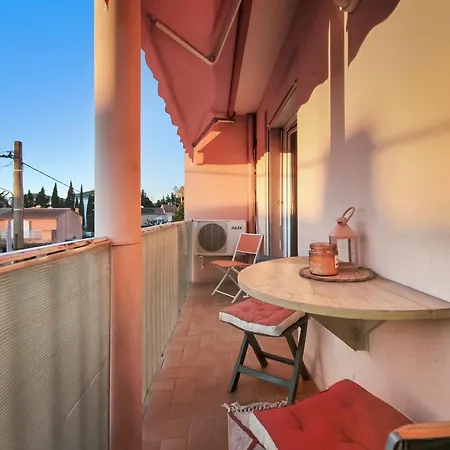 Lumineux Avec Balcon Saint-raphaël *