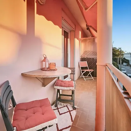 Appartement Lumineux Avec Balcon Saint-raphaël *