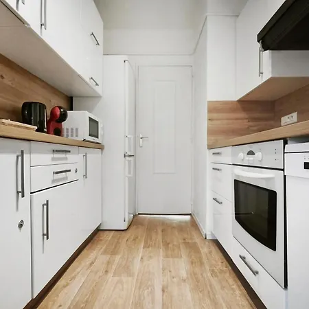 Appartement Lumineux Avec Balcon Saint-raphaël Saint-Raphaël