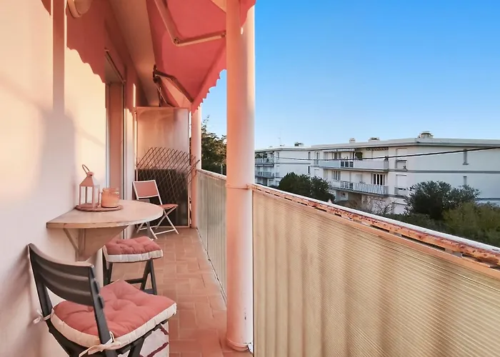 Lumineux Avec Balcon Saint-raphael Апартаменты Сен-Рафаэль