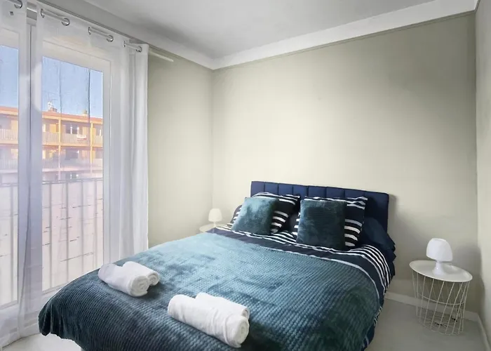 Lumineux Avec Balcon Saint-raphael